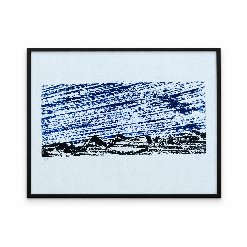 Storm in de Bergen acrylgravure in liggende zwarte lijst